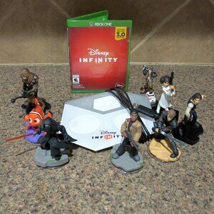 Disney Infinity 3.0 Game Xbox One Starter Star Wars Bundle Lot